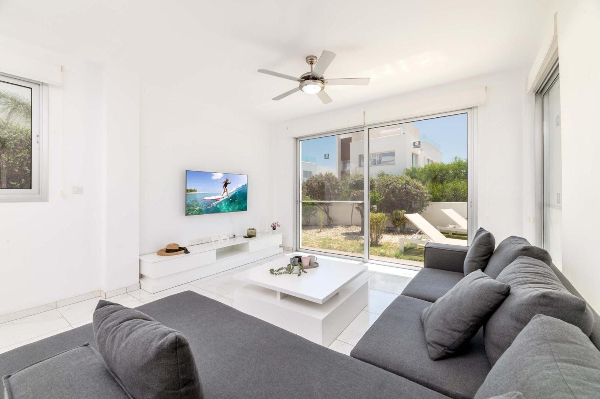 Elite Blu Heights Villa Ayia Napa
